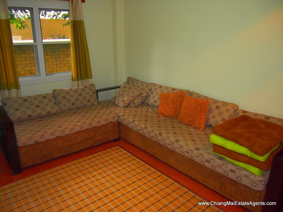 Beautifully Furnished home in Home in Park