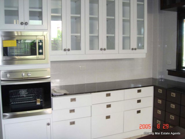 5 Bedroom House for Sale in Lanna Tara
