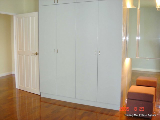 5 Bedroom House for Sale in Lanna Tara