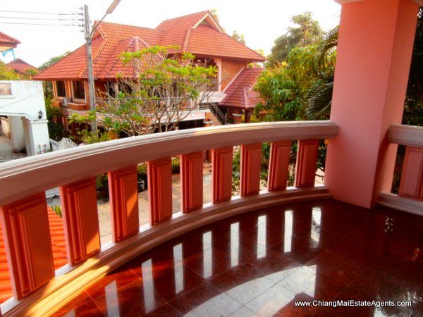 4 Bed Unfurnished Home in Moo Baan Pimook