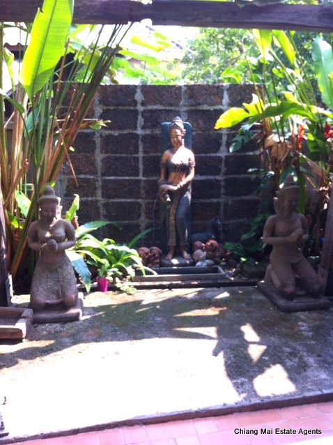 Great Value Home with Personality and Private Garden for Sale