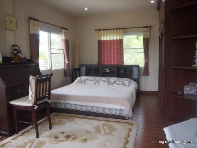 Beautiful Quiet 2 Story House