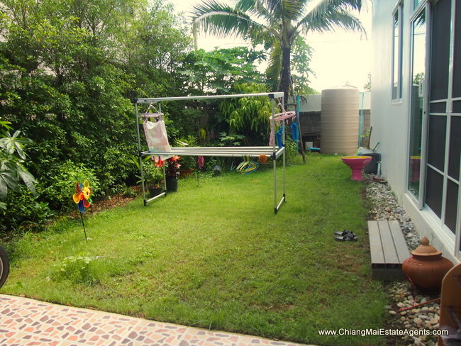 Comfortable 3 Bedroom Bungalow in Hang Dong