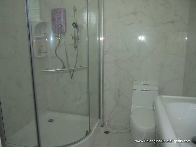 Comfortable 3 Bedroom Bungalow in Hang Dong
