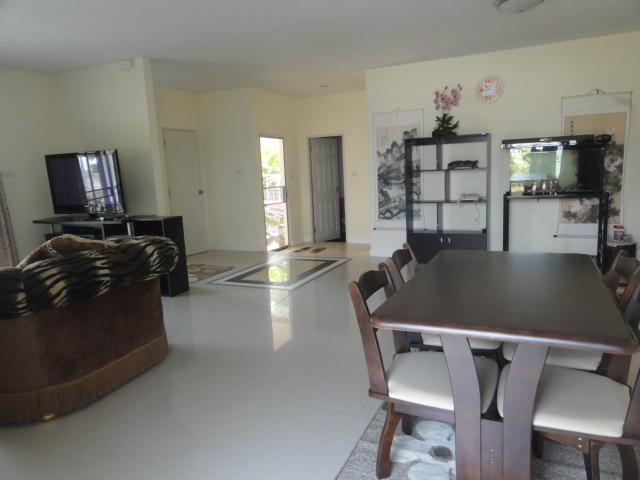 3 Bedroom House for Rent Near 3rd Ring Road