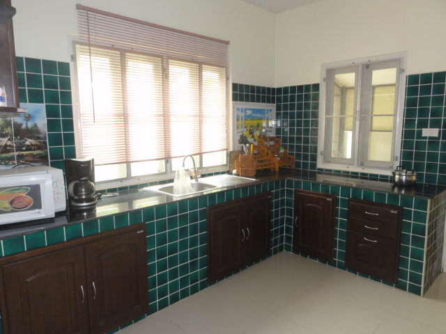 3 Bedroom House for Rent Near 3rd Ring Road