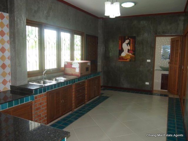 3 Bedroom Bungalow in Lanna Village For Rent