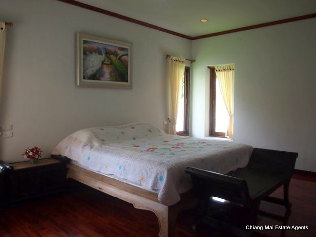 3 Bedroom Bungalow in Lanna Village For Rent