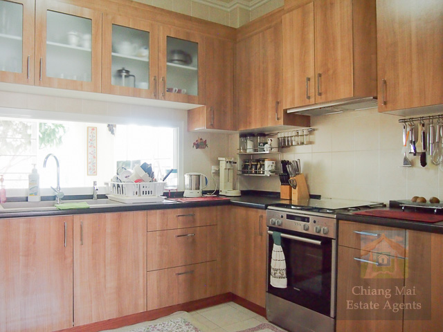 Large 4 Bed Family Home for Sale in Rungaroon