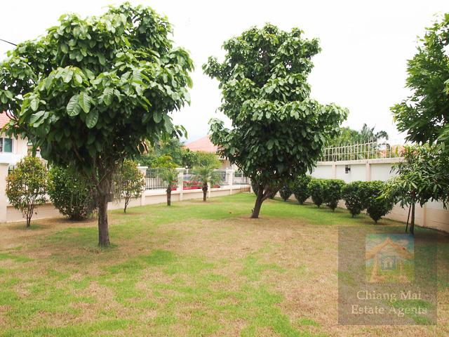 Large 4 Bed Family Home for Sale in Rungaroon