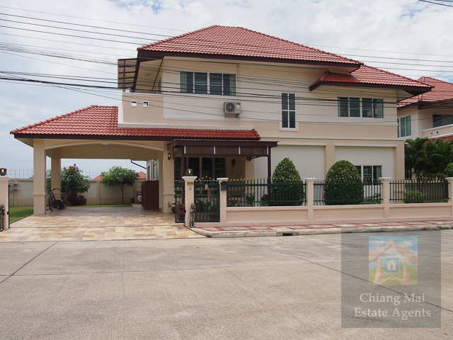 Large 4 Bed Family Home for Sale in Rungaroon