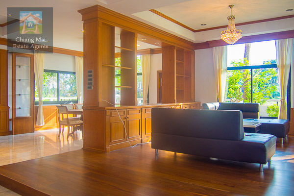 Beautiful Fully Furnished 3 Bed/ 4 Bath Home for Rent