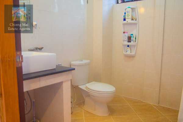 Beautiful Fully Furnished 3 Bed/ 4 Bath Home for Rent