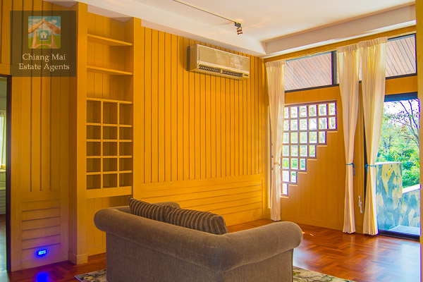 Beautiful Fully Furnished 3 Bed/ 4 Bath Home for Rent