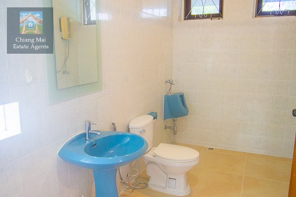 Beautiful Fully Furnished 3 Bed/ 4 Bath Home for Rent