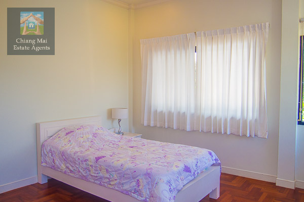 Beautiful Fully Furnished 3 Bed/ 4 Bath Home for Rent
