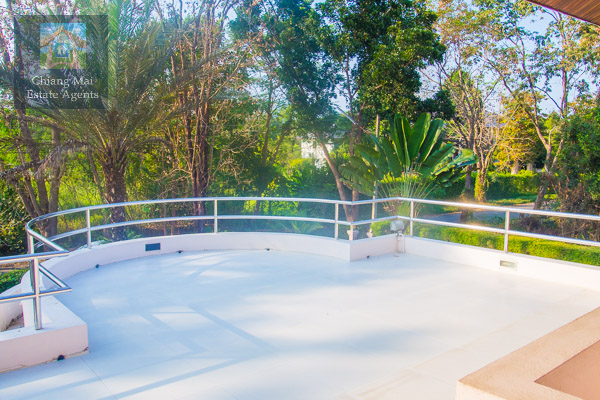 Beautiful Fully Furnished 3 Bed/ 4 Bath Home for Rent