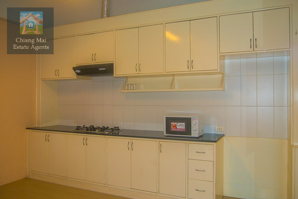 Beautiful Fully Furnished 3 Bed/ 4 Bath Home for Rent