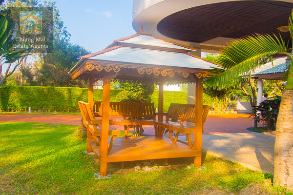 Beautiful Fully Furnished 3 Bed/ 4 Bath Home for Rent
