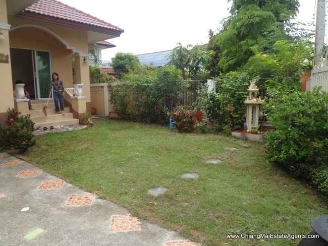3 Bedrooms Bungalow house for rent