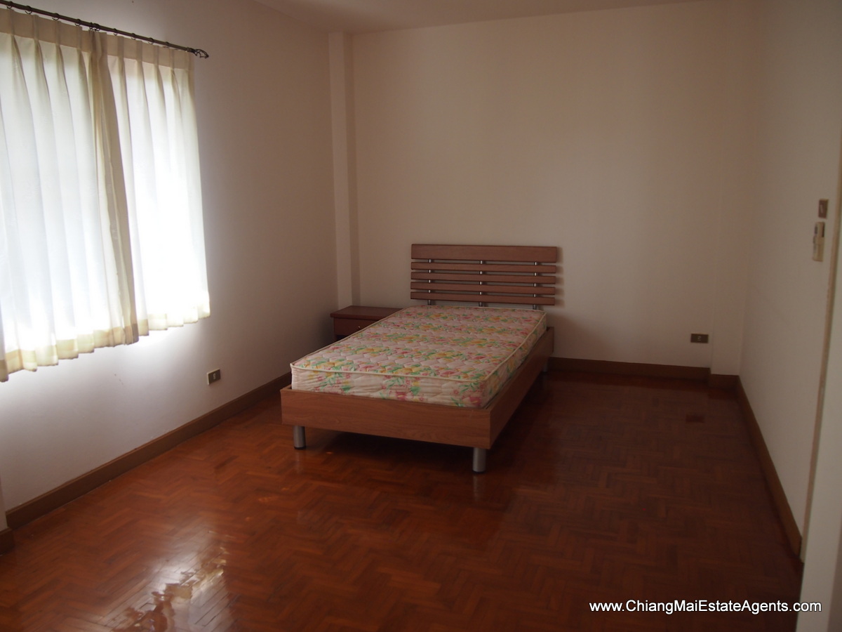 Large 3 Bedroom Home for Sale in Moo Baan Nai Fun
