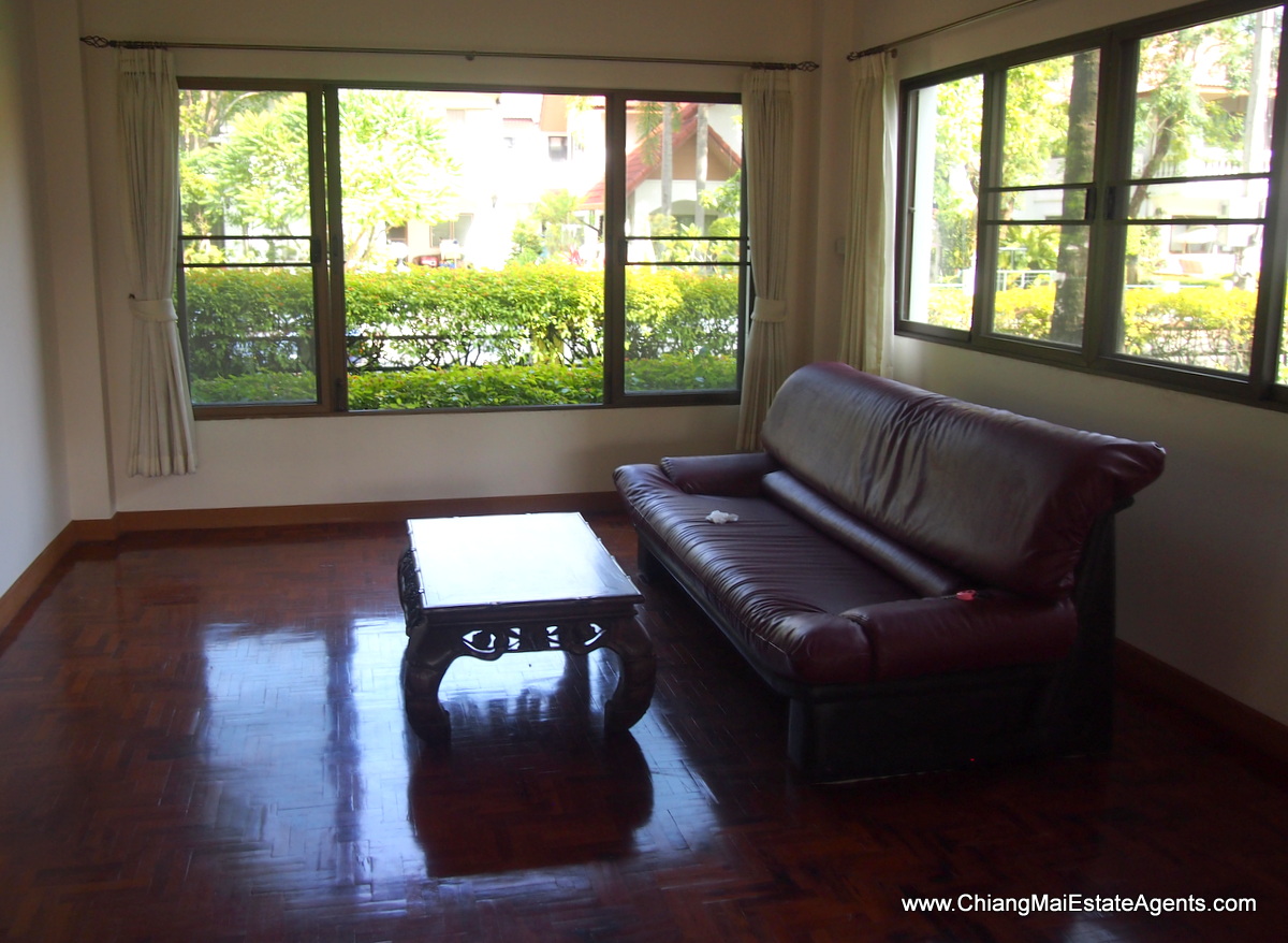 Large 3 Bedroom Home for Sale in Moo Baan Nai Fun