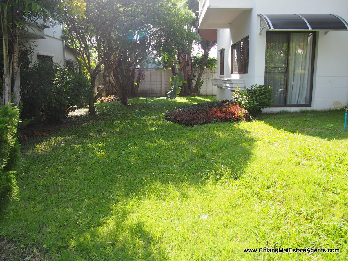 Large 3 Bedroom Home for Sale in Moo Baan Nai Fun