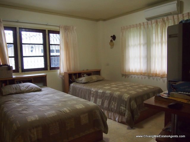 Spacious House For Sale In FaHam