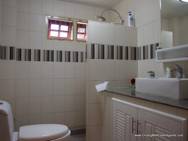 Spacious House For Sale In FaHam