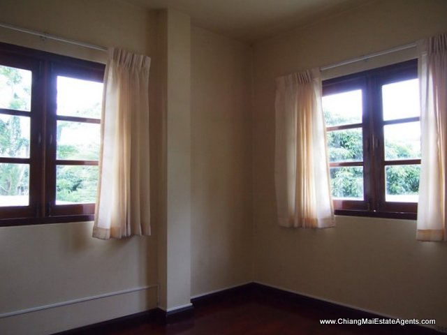Spacious House For Sale In FaHam