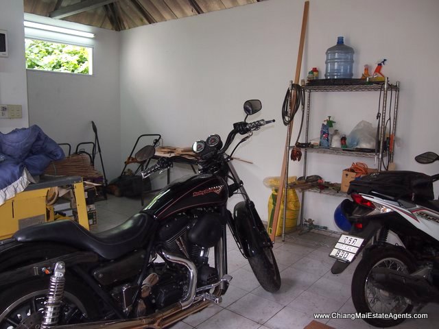 Spacious House For Sale In FaHam
