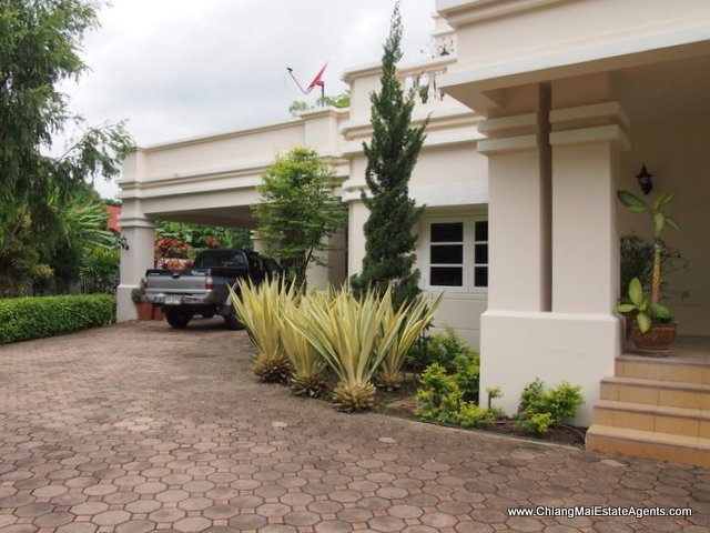 Spacious House For Sale In FaHam