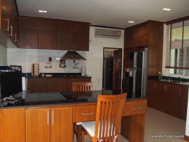 Custom Home For Sale with 3 Bedroom/ 3 Bathroom