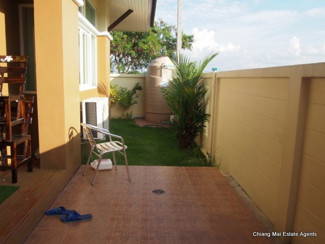 Custom Home For Sale with 3 Bedroom/ 3 Bathroom