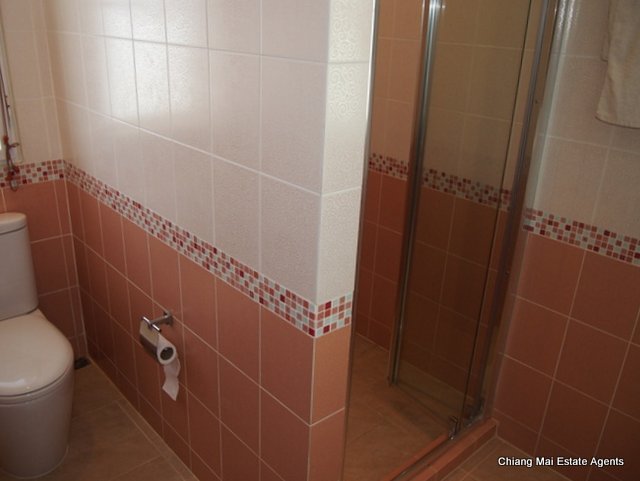 Custom Home For Sale with 3 Bedroom/ 3 Bathroom