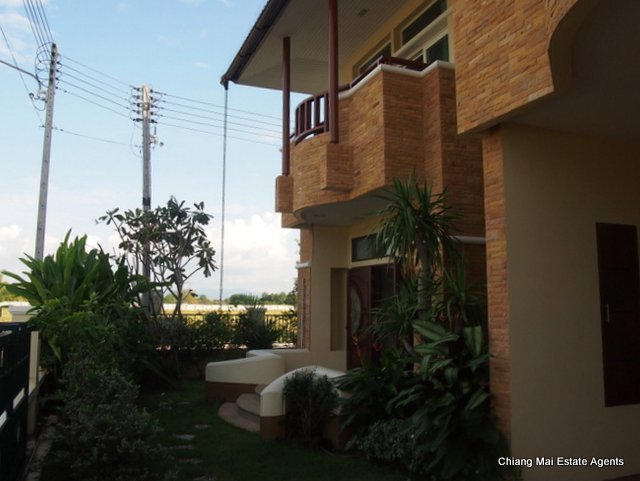 Custom Home For Sale with 3 Bedroom/ 3 Bathroom