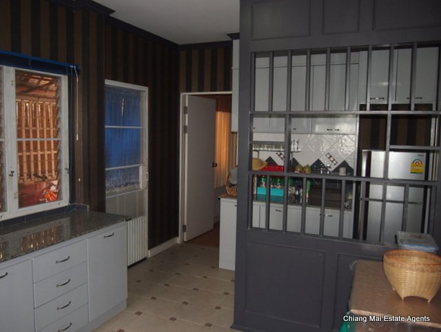 Large 4 Bedroom House in Hang Dong