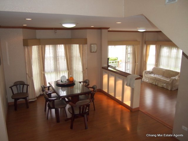 Large 4 Bedroom House in Hang Dong
