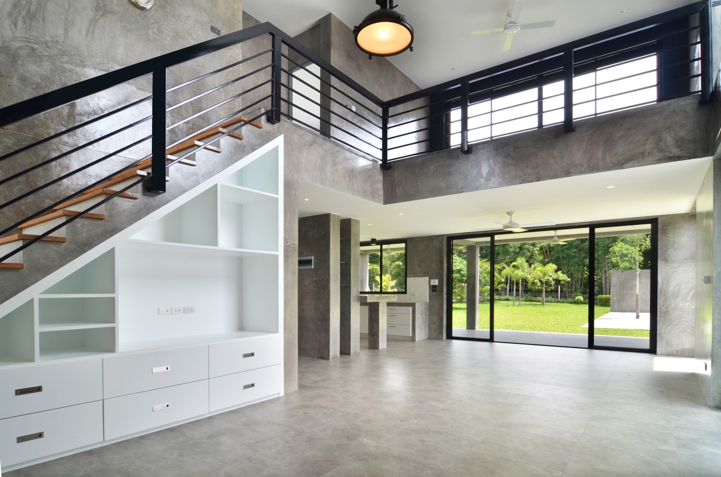Large Two Story Home With Private Pool For Sale