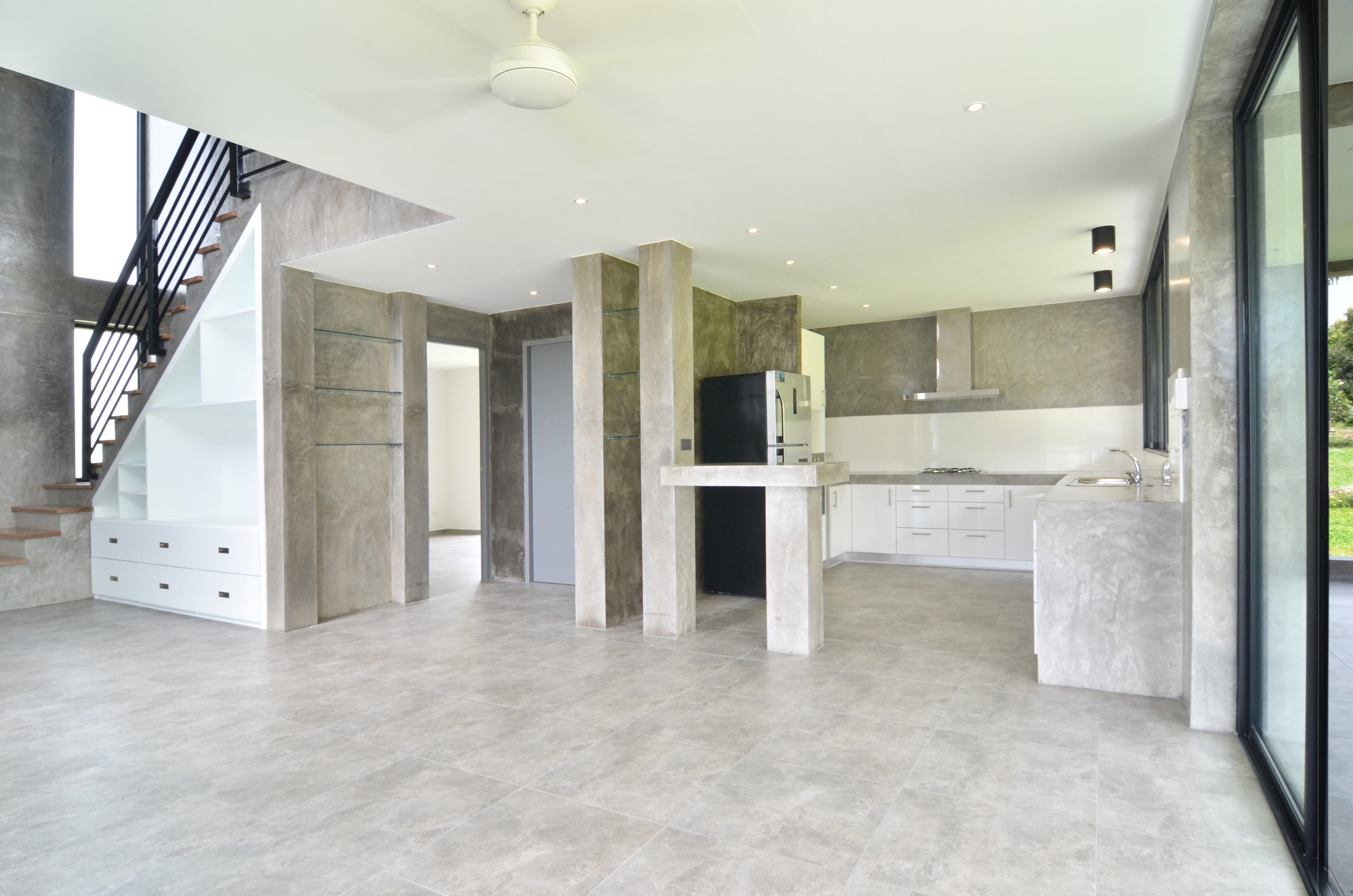 Large Two Story Home With Private Pool For Sale
