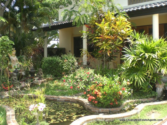 4 Bd, 4 Bth with Pool Home for Sale