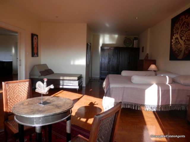 Large Riverside Condominium For Sale