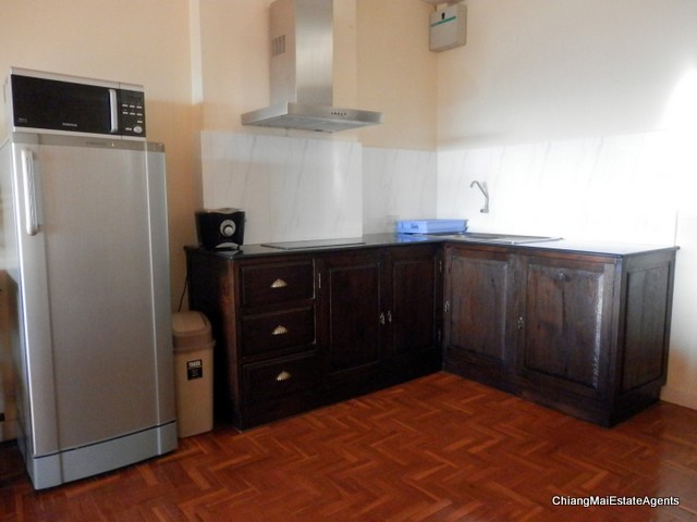 Large Riverside Condominium For Sale