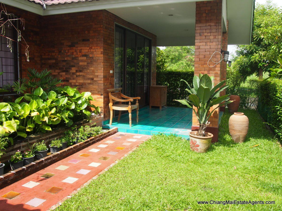 2 Bed Bungalow in Moo Baan Wangtan