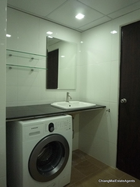 Fully Furnished Studio Condo for Rent
