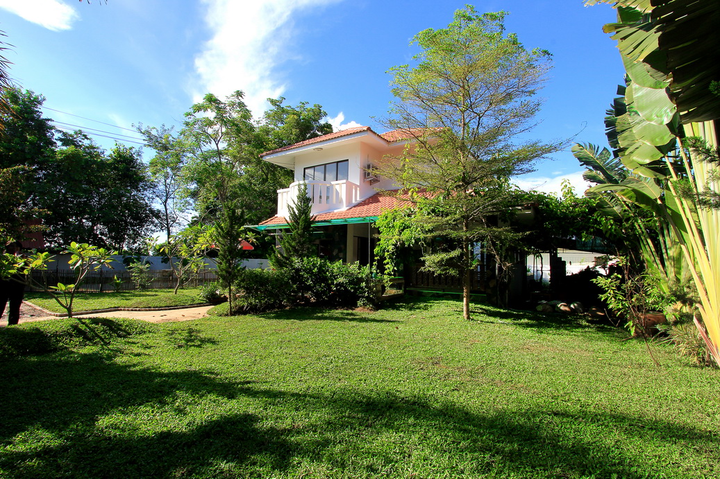 4 Bedroom Home Near Bo Sang