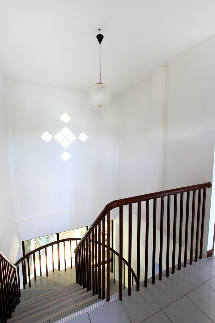 4 Bedroom Home Near Bo Sang