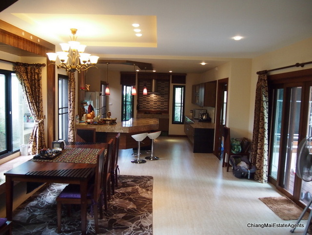 Lovely 5 Bed/ 5 Bath Home for Sale with Pool