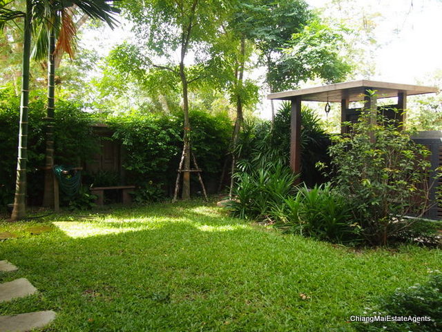 Lovely 5 Bed/ 5 Bath Home for Sale with Pool