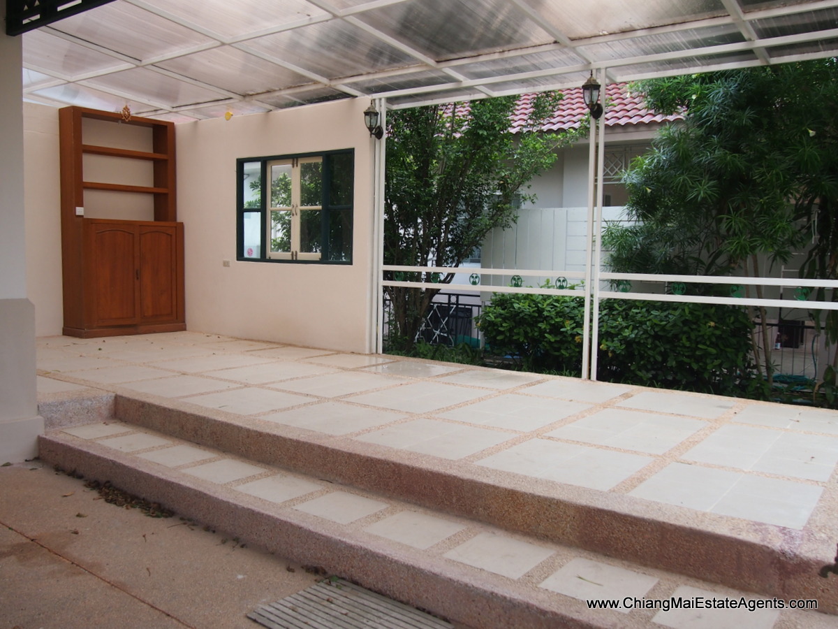 3 Bedroom Bungalow in Land and House